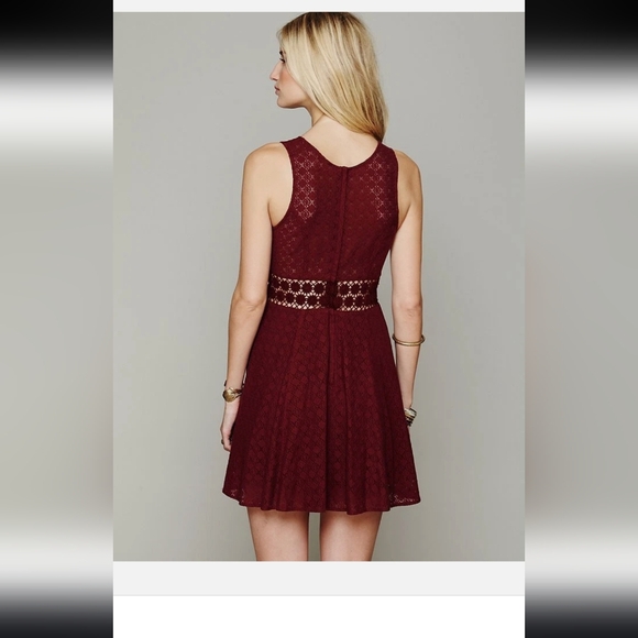 Free People Fitted With Daisies Red Floral A Line Fit Flare Mini Dress - Picture 2 of 7